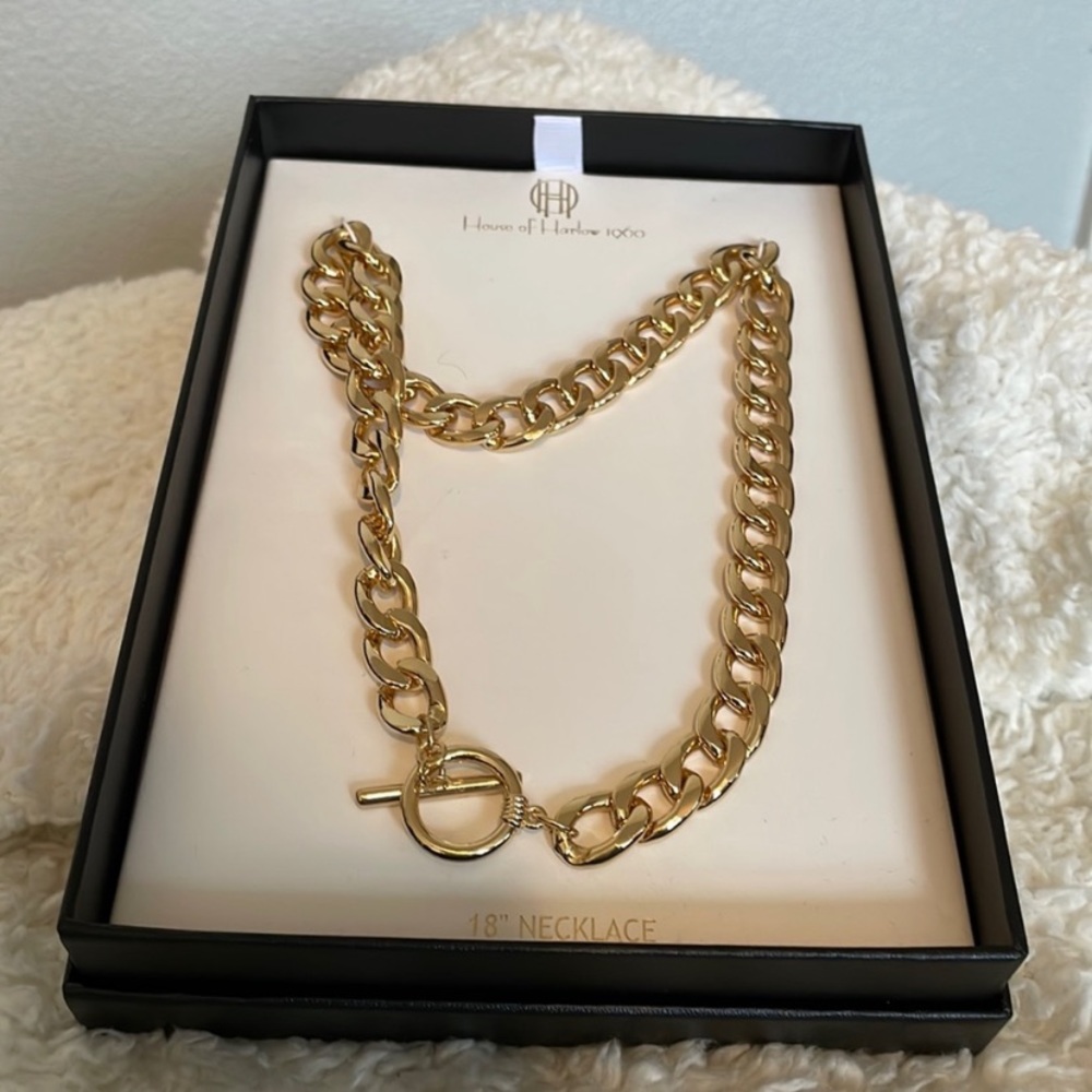 House of Harlow | NWT Gold Link Necklace